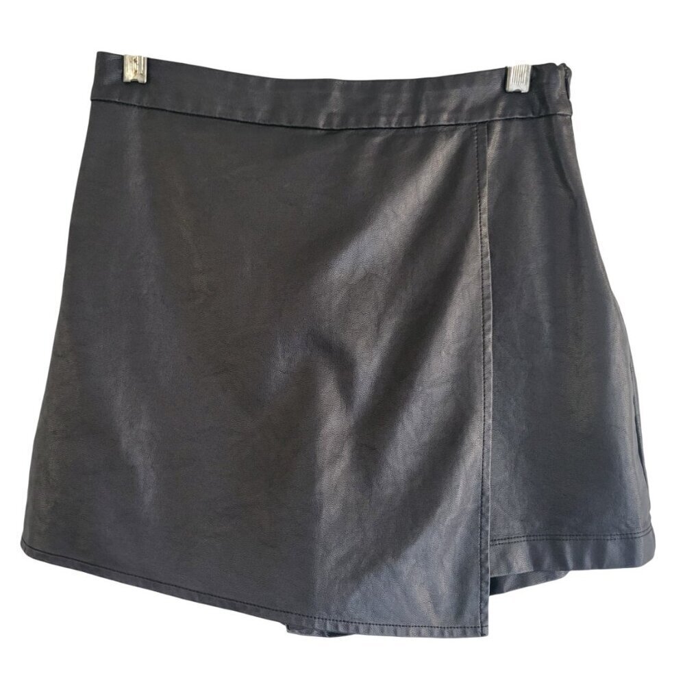 Iris Black Faux Leather Skort-Size XL